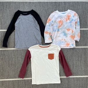 Bundle of 4 Shirts